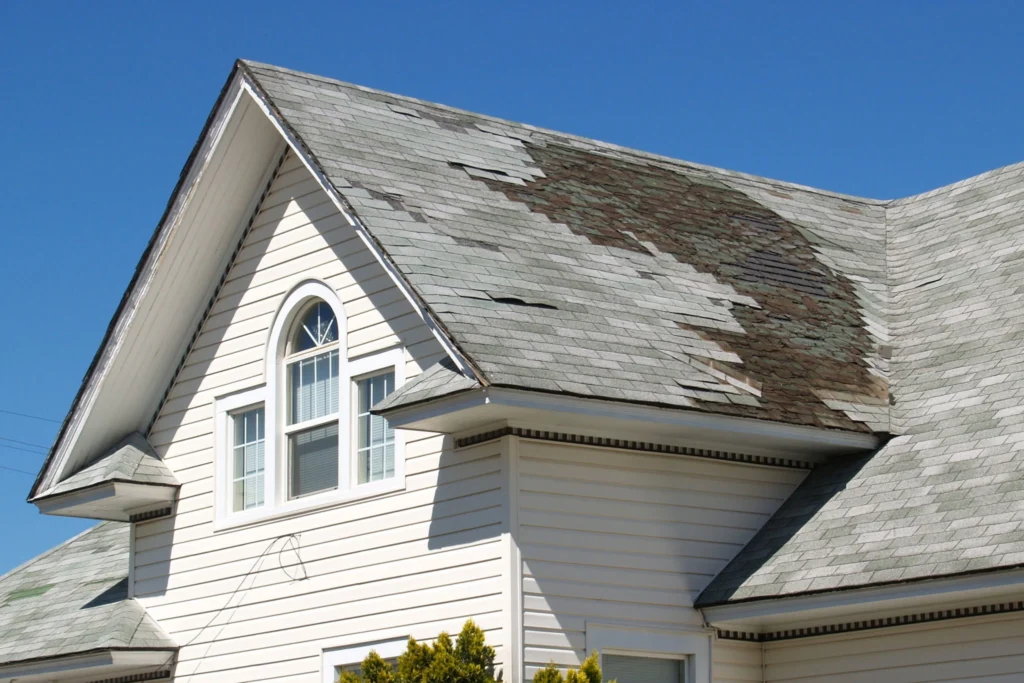 Signs Your Roof Has Hidden Hurricane Damage